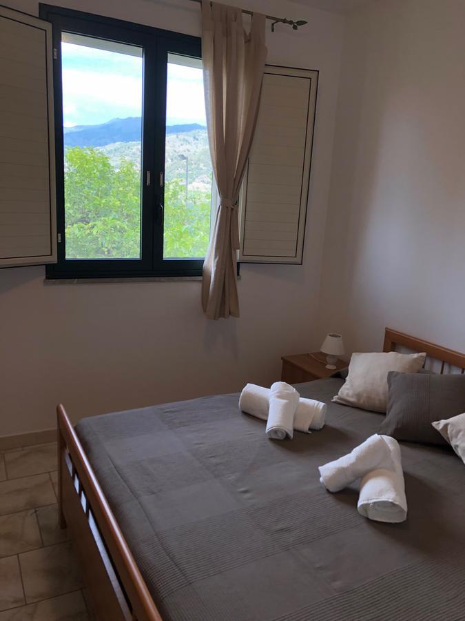 Casa Vacanze Alcantara Gaggi Екстериор снимка