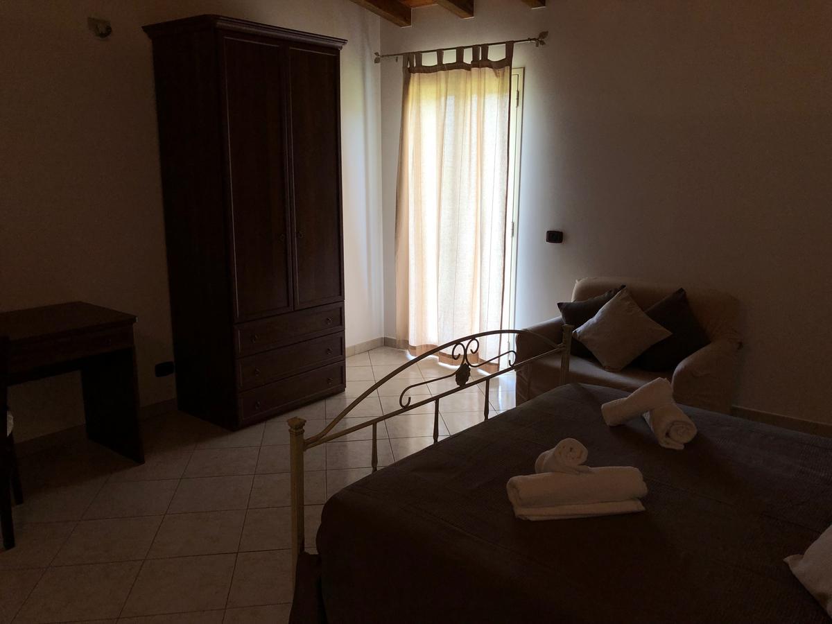Casa Vacanze Alcantara Gaggi Екстериор снимка