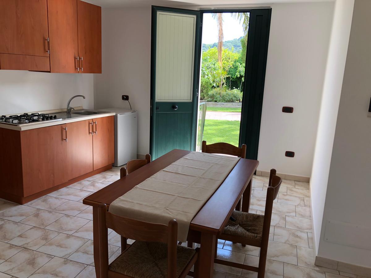 Casa Vacanze Alcantara Gaggi Екстериор снимка